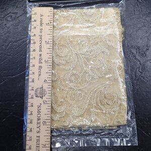 The Christmas Shoppe Gold Small Gift Bags Count of 6 NEW